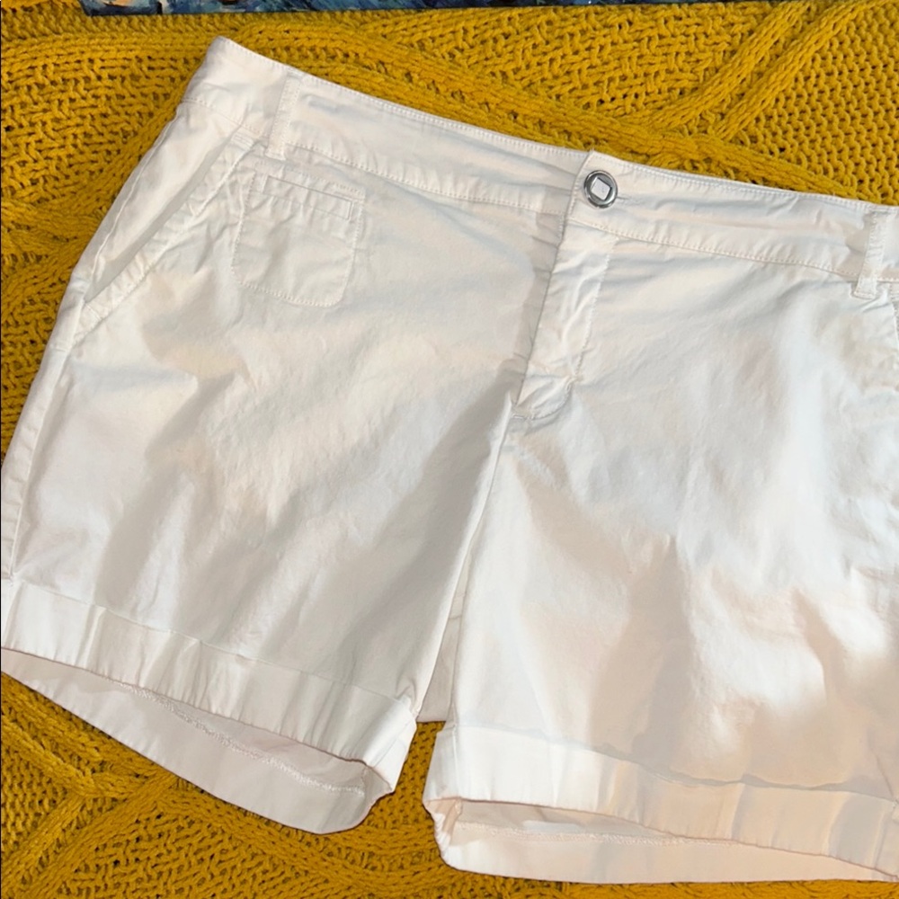 Tribal Size 10 White Chino Shorts